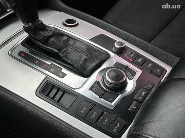 Синий Ауди Ку 7, объемом двигателя 3 л и пробегом 310 тыс. км за 11990 $, фото 5 на Automoto.ua