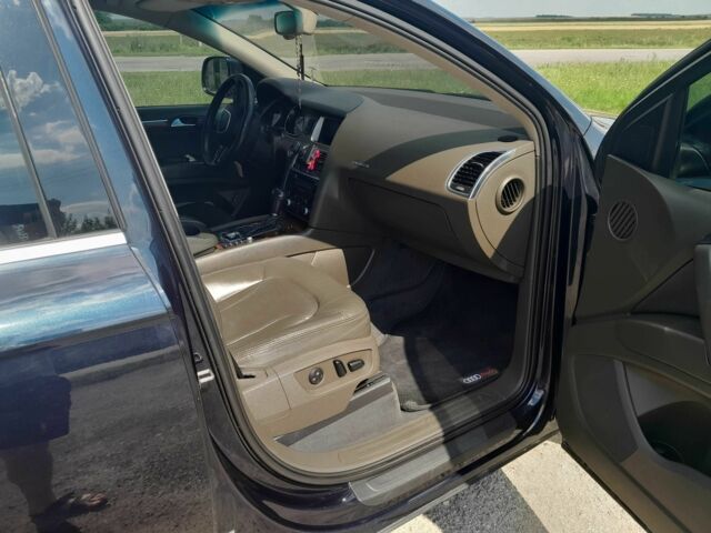 Синій Ауді Ку 7, об'ємом двигуна 3 л та пробігом 280 тис. км за 13500 $, фото 23 на Automoto.ua