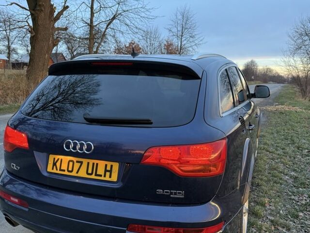 Синий Ауди Ку 7, объемом двигателя 3 л и пробегом 300 тыс. км за 6200 $, фото 2 на Automoto.ua