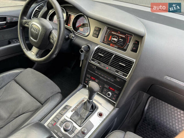 Синий Ауди Ку 7, объемом двигателя 3 л и пробегом 403 тыс. км за 7440 $, фото 22 на Automoto.ua