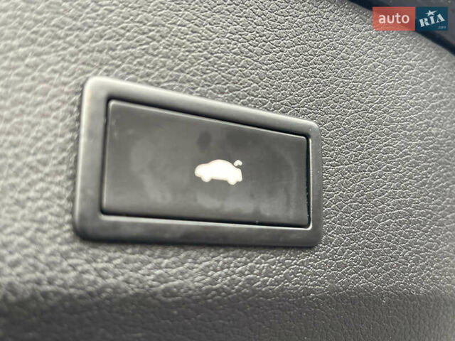 Синий Ауди Ку 7, объемом двигателя 3 л и пробегом 290 тыс. км за 16750 $, фото 42 на Automoto.ua