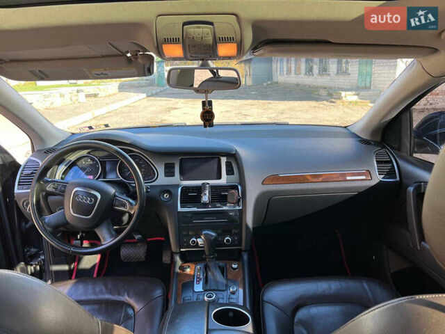 Ауді Ку 7 2010 у Обухове на Automoto.ua Синій Ауді Ку 7, об'ємом двигуна 3 л та пробігом 259 тис. км за 12000 $, фото 7 на Automoto.ua