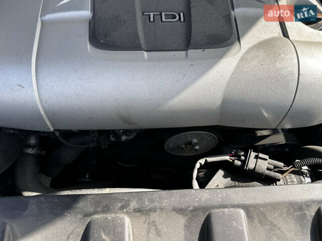 Ауди Ку 7 2011 в Львове на Automoto.ua Синий Ауди Ку 7, объемом двигателя 2.97 л и пробегом 295 тыс. км за 16500 $, фото 39 на Automoto.ua