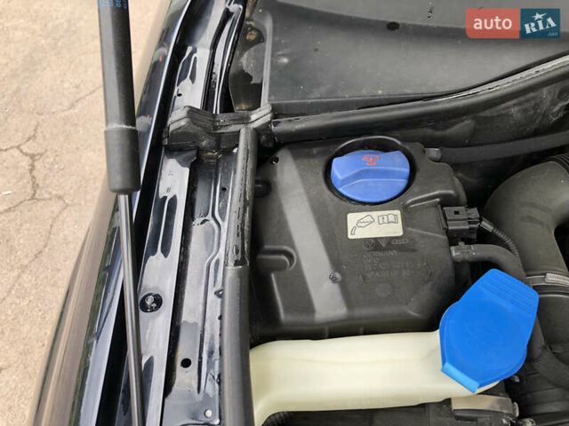 Синий Ауди Ку 7, объемом двигателя 2.97 л и пробегом 185 тыс. км за 18950 $, фото 2 на Automoto.ua