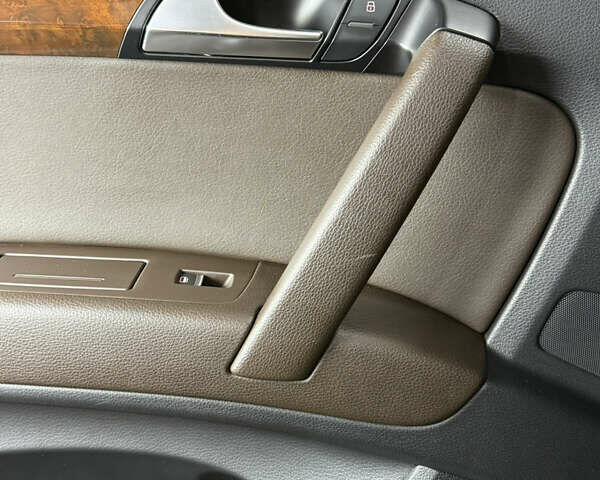 Синій Ауді Ку 7, об'ємом двигуна 3 л та пробігом 215 тис. км за 14700 $, фото 35 на Automoto.ua