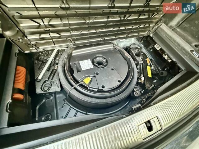 Ауди Ку 7 2012 в Одессе на Automoto.ua Синий Ауди Ку 7, объемом двигателя 3 л и пробегом 203 тыс. км за 13400 $, фото 80 на Automoto.ua