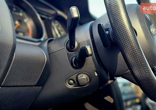 Синий Ауди Ку 7, объемом двигателя 3 л и пробегом 200 тыс. км за 18500 $, фото 29 на Automoto.ua