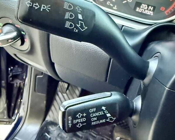 Ауди Ку 7 2012 в Одессе на Automoto.ua Синий Ауди Ку 7, объемом двигателя 3 л и пробегом 203 тыс. км за 13400 $, фото 53 на Automoto.ua