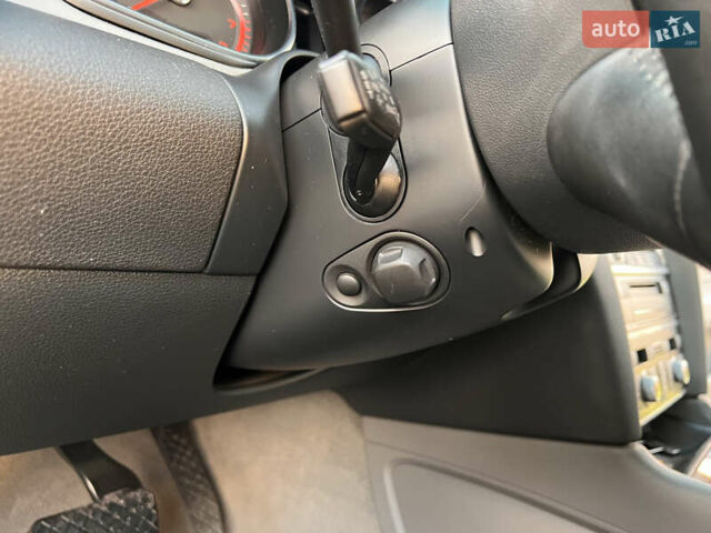 Синій Ауді Ку 7, об'ємом двигуна 3 л та пробігом 142 тис. км за 13800 $, фото 25 на Automoto.ua