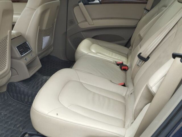 Синий Ауди Ку 7, объемом двигателя 3 л и пробегом 270 тыс. км за 16000 $, фото 4 на Automoto.ua