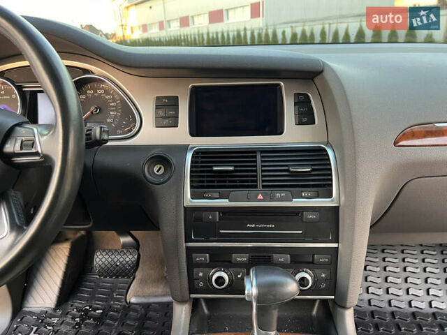 Синій Ауді Ку 7, об'ємом двигуна 3 л та пробігом 142 тис. км за 13800 $, фото 26 на Automoto.ua