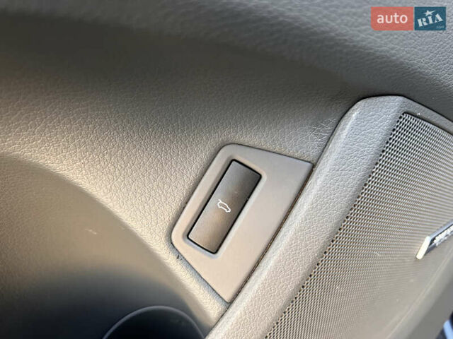 Синій Ауді Ку 7, об'ємом двигуна 3 л та пробігом 142 тис. км за 13800 $, фото 21 на Automoto.ua