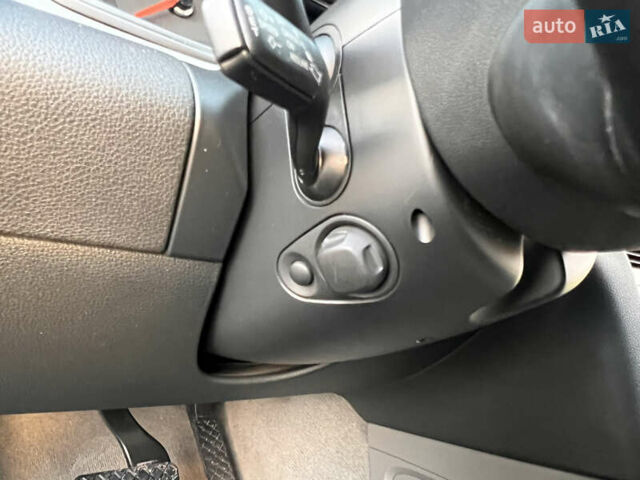 Синій Ауді Ку 7, об'ємом двигуна 3 л та пробігом 142 тис. км за 13800 $, фото 24 на Automoto.ua