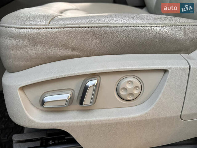 Синій Ауді Ку 7, об'ємом двигуна 3 л та пробігом 142 тис. км за 13800 $, фото 22 на Automoto.ua