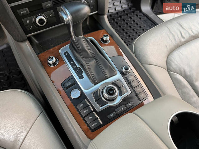 Синій Ауді Ку 7, об'ємом двигуна 3 л та пробігом 142 тис. км за 13800 $, фото 27 на Automoto.ua