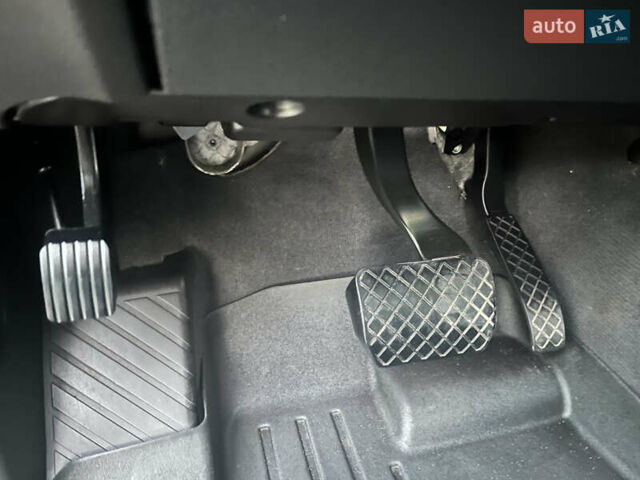 Синий Ауди Ку 7, объемом двигателя 2.97 л и пробегом 211 тыс. км за 19800 $, фото 39 на Automoto.ua