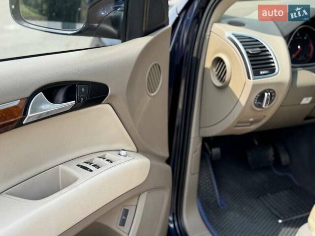 Ауди Ку 7 2013 в Киеве на Automoto.ua Синий Ауди Ку 7, объемом двигателя 3 л и пробегом 299 тыс. км за 15900 $, фото 11 на Automoto.ua