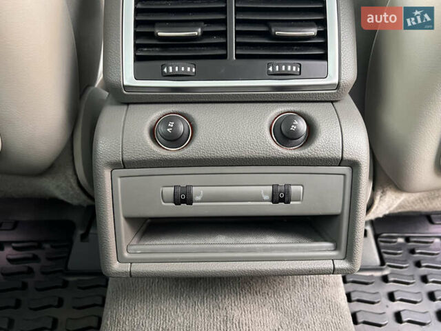 Синій Ауді Ку 7, об'ємом двигуна 3 л та пробігом 142 тис. км за 13800 $, фото 17 на Automoto.ua