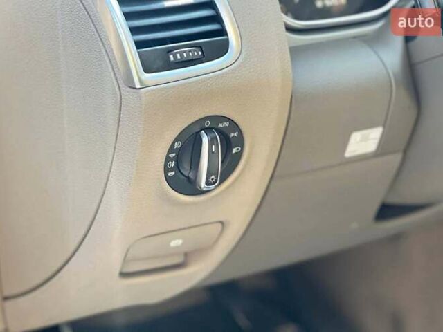 Синий Ауди Ку 7, объемом двигателя 2.97 л и пробегом 260 тыс. км за 18000 $, фото 13 на Automoto.ua