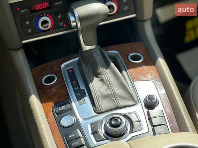 Синий Ауди Ку 7, объемом двигателя 2.97 л и пробегом 260 тыс. км за 18000 $, фото 18 на Automoto.ua