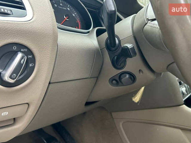 Ауди Ку 7 2014 в Черновцах на Automoto.ua Синий Ауди Ку 7, объемом двигателя 3 л и пробегом 176 тыс. км за 17500 $, фото 8 на Automoto.ua