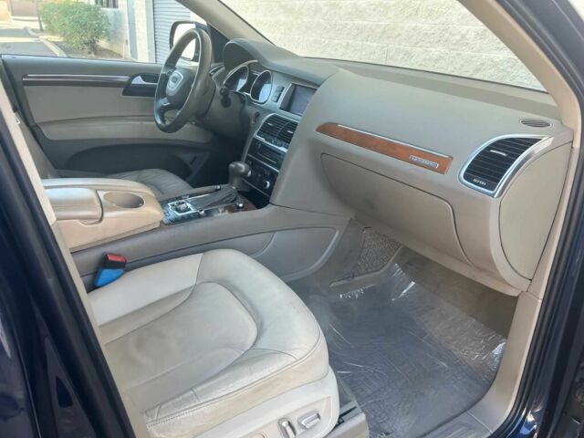 Синій Ауді Ку 7, об'ємом двигуна 3 л та пробігом 85 тис. км за 3400 $, фото 7 на Automoto.ua