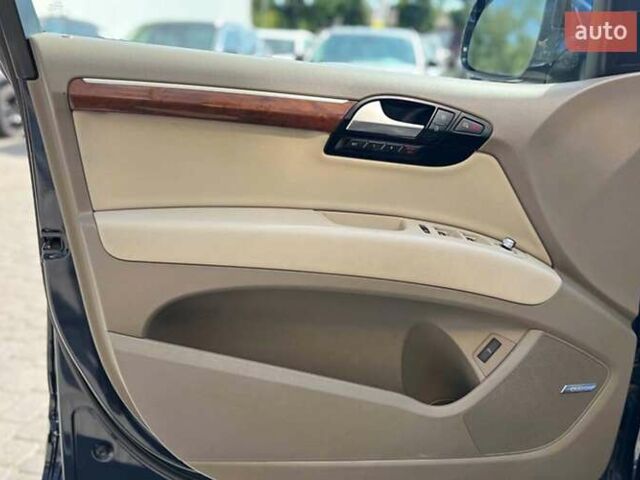 Синий Ауди Ку 7, объемом двигателя 2.97 л и пробегом 260 тыс. км за 18000 $, фото 7 на Automoto.ua