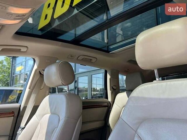 Синий Ауди Ку 7, объемом двигателя 2.97 л и пробегом 260 тыс. км за 18000 $, фото 11 на Automoto.ua