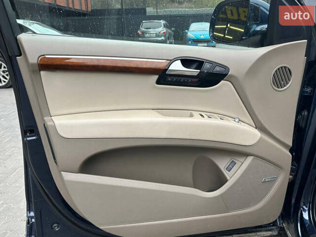 Ауди Ку 7 2014 в Черновцах на Automoto.ua Синий Ауди Ку 7, объемом двигателя 3 л и пробегом 176 тыс. км за 17500 $, фото 6 на Automoto.ua