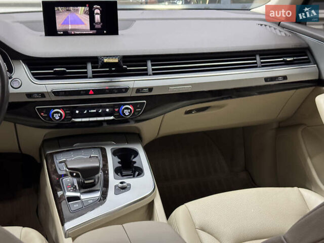 Синій Ауді Ку 7, об'ємом двигуна 3 л та пробігом 137 тис. км за 34500 $, фото 20 на Automoto.ua