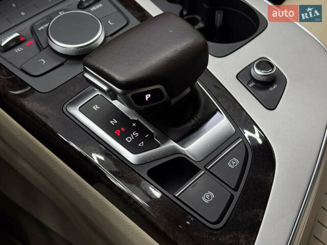 Синій Ауді Ку 7, об'ємом двигуна 3 л та пробігом 137 тис. км за 34500 $, фото 25 на Automoto.ua