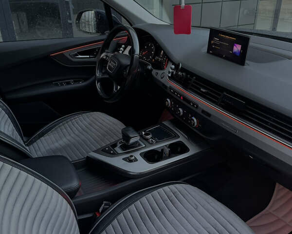 Синій Ауді Ку 7, об'ємом двигуна 3 л та пробігом 332 тис. км за 30000 $, фото 7 на Automoto.ua