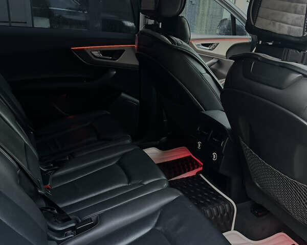 Синій Ауді Ку 7, об'ємом двигуна 3 л та пробігом 332 тис. км за 30000 $, фото 11 на Automoto.ua