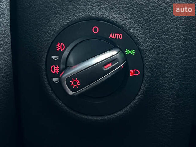 Ауді Ку 7 2015 у Львові на Automoto.ua Синій Ауді Ку 7, об'ємом двигуна 3 л та пробігом 151 тис. км за 16999 $, фото 22 на Automoto.ua