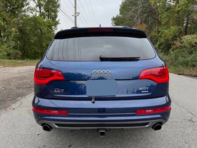 Синий Ауди Ку 7, объемом двигателя 3 л и пробегом 77 тыс. км за 3400 $, фото 6 на Automoto.ua