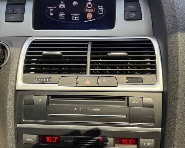 Синий Ауди Ку 7, объемом двигателя 3 л и пробегом 151 тыс. км за 15650 $, фото 22 на Automoto.ua