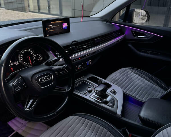 Синій Ауді Ку 7, об'ємом двигуна 3 л та пробігом 332 тис. км за 30000 $, фото 14 на Automoto.ua