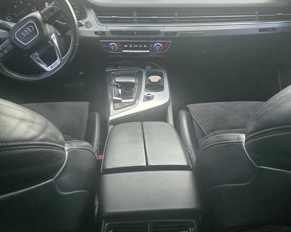 Синій Ауді Ку 7, об'ємом двигуна 3 л та пробігом 310 тис. км за 35000 $, фото 4 на Automoto.ua