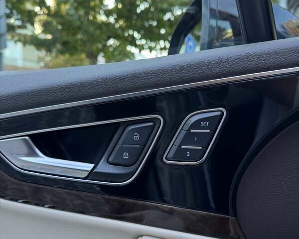 Синий Ауди Ку 7, объемом двигателя 3 л и пробегом 144 тыс. км за 33500 $, фото 28 на Automoto.ua