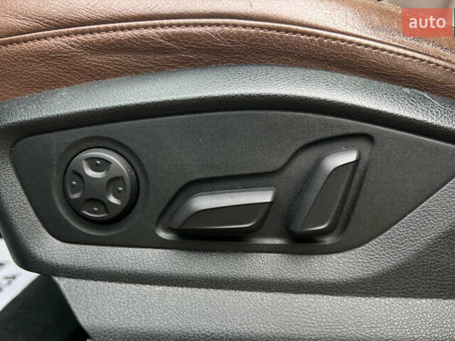 Синий Ауди Ку 7, объемом двигателя 3 л и пробегом 179 тыс. км за 32690 $, фото 20 на Automoto.ua