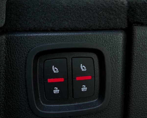 Синій Ауді Ку 7, об'ємом двигуна 3 л та пробігом 89 тис. км за 34800 $, фото 26 на Automoto.ua