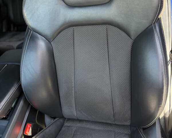 Ауди Ку 7 2016 в Киеве на Automoto.ua Синий Ауди Ку 7, объемом двигателя 2.97 л и пробегом 250 тыс. км за 32500 $, фото 9 на Automoto.ua