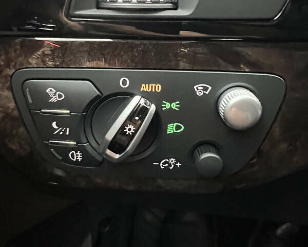 Синий Ауди Ку 7, объемом двигателя 3 л и пробегом 193 тыс. км за 25950 $, фото 24 на Automoto.ua