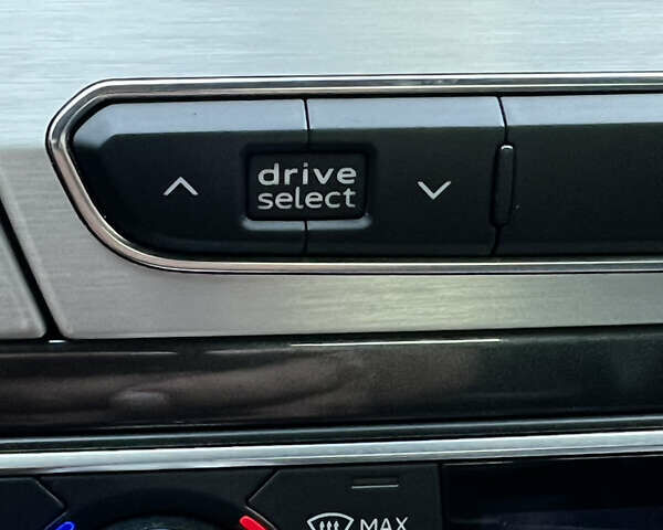 Синій Ауді Ку 7, об'ємом двигуна 2.97 л та пробігом 216 тис. км за 34850 $, фото 47 на Automoto.ua