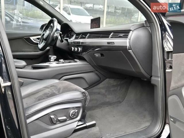 Синий Ауди Ку 7, объемом двигателя 3 л и пробегом 319 тыс. км за 33500 $, фото 9 на Automoto.ua