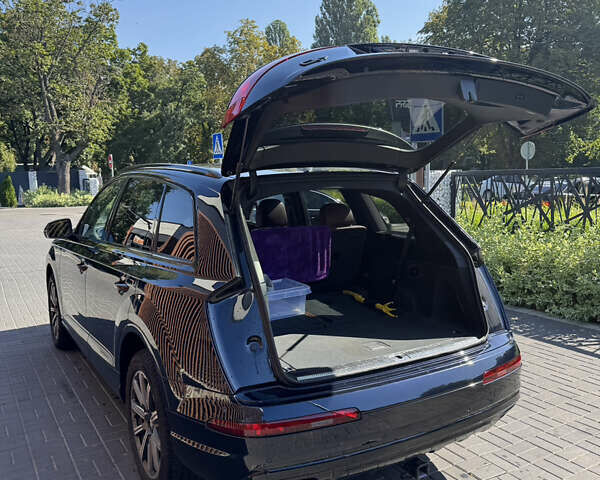 Синий Ауди Ку 7, объемом двигателя 3 л и пробегом 110 тыс. км за 27500 $, фото 7 на Automoto.ua