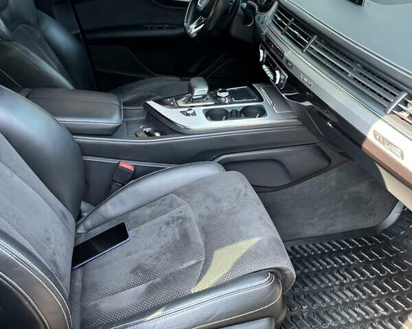 Синій Ауді Ку 7, об'ємом двигуна 2.97 л та пробігом 216 тис. км за 34850 $, фото 39 на Automoto.ua