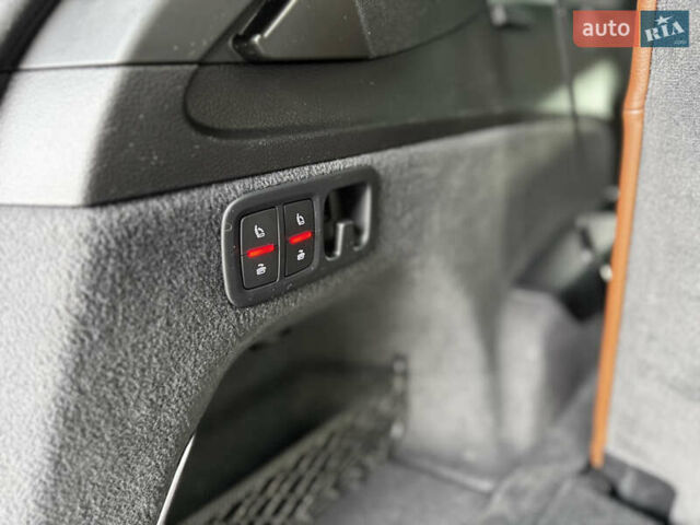 Ауди Ку 7 2016 в Киеве на Automoto.ua Синий Ауди Ку 7, объемом двигателя 3 л и пробегом 137 тыс. км за 30000 $, фото 74 на Automoto.ua