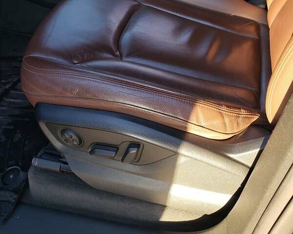 Синий Ауди Ку 7, объемом двигателя 3 л и пробегом 220 тыс. км за 26500 $, фото 3 на Automoto.ua