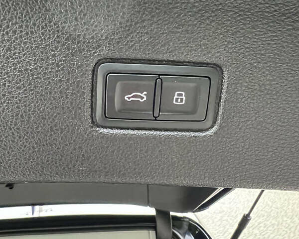 Синий Ауди Ку 7, объемом двигателя 3 л и пробегом 193 тыс. км за 25950 $, фото 35 на Automoto.ua